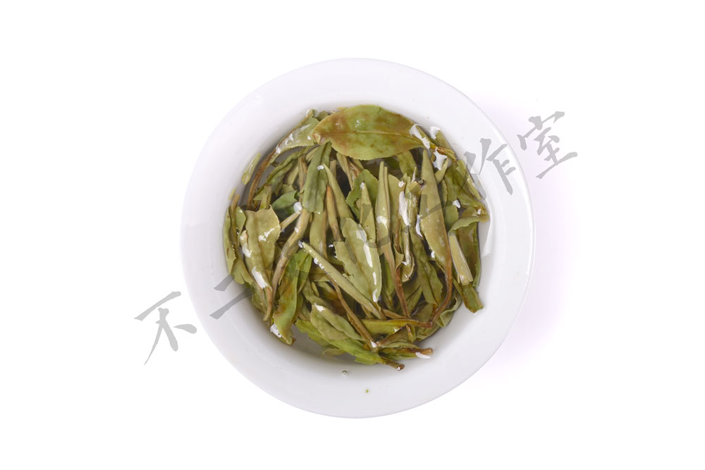 拍了几款茶的叶底……